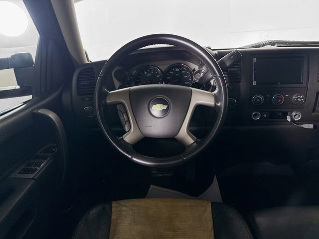 Used 2010 Chevrolet Silverado 2500 LT AWD/4WD image 18