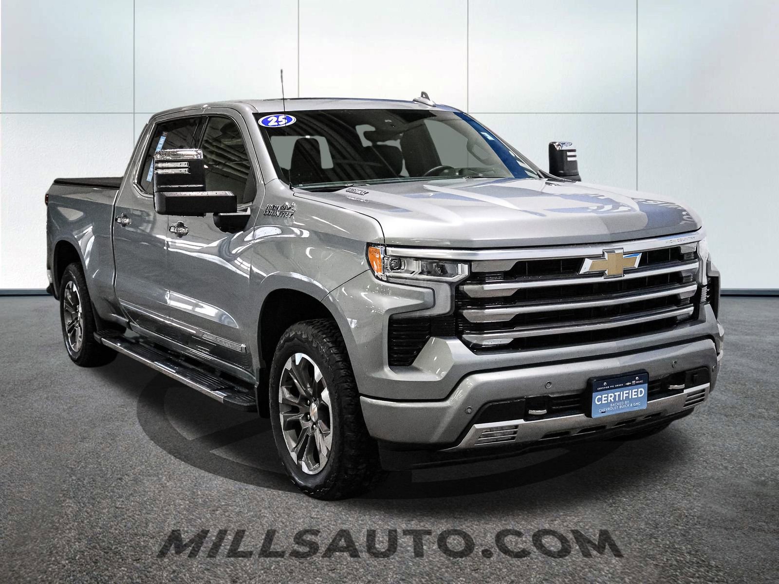 Certified 2025 Chevrolet Silverado 1500 High Country w/ Technology Package image 11