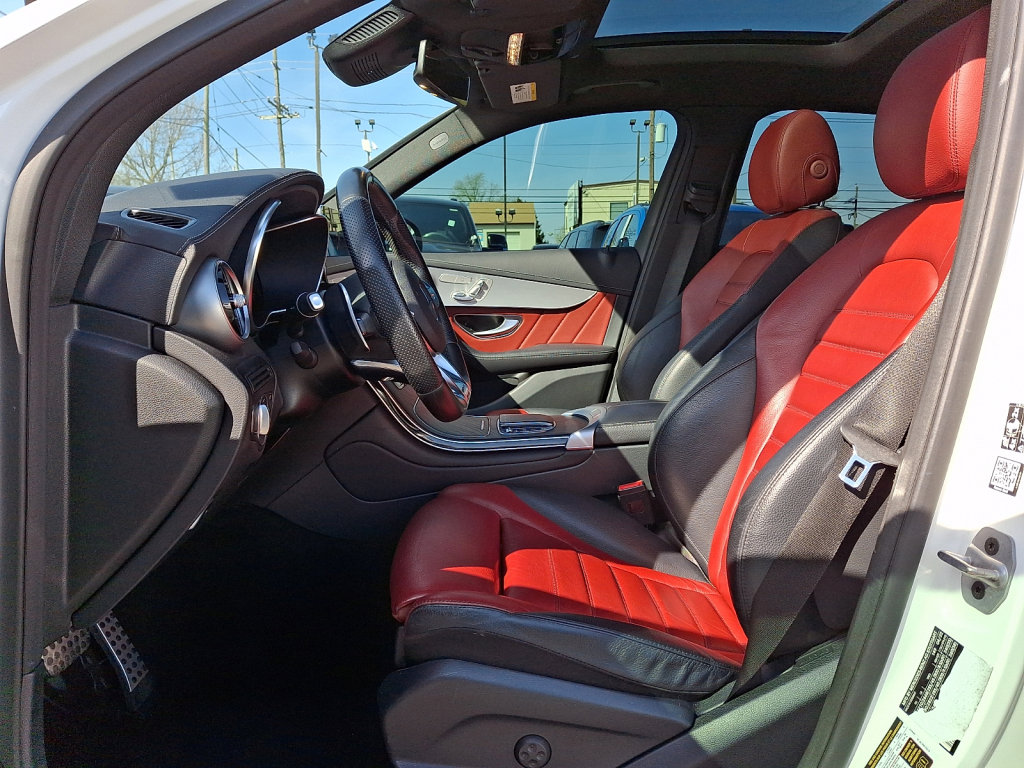 Used 2022 Mercedes-Benz GLC 43 AMG 4MATIC image 19