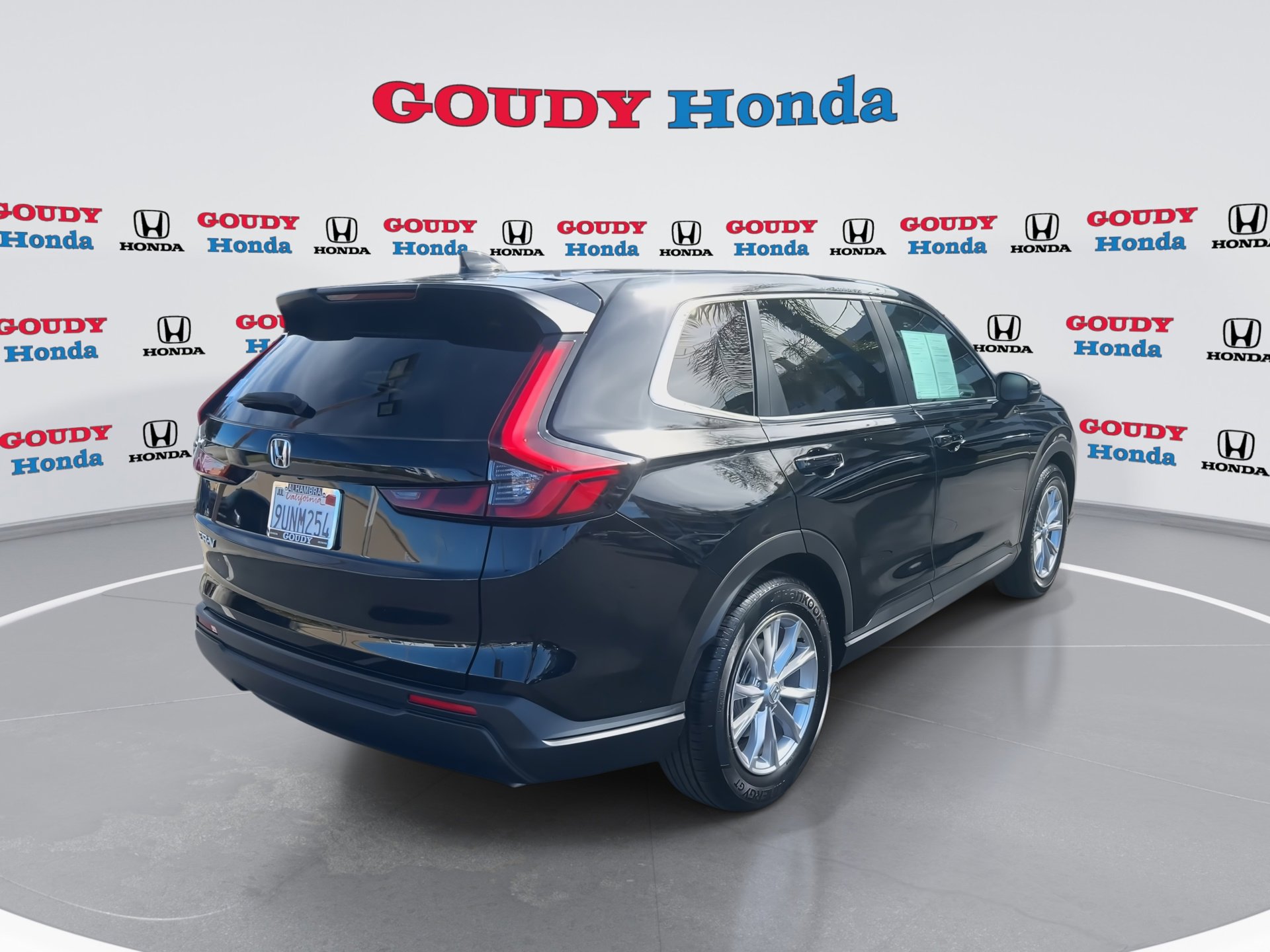 Certified 2025 Honda CR-V EX image 8