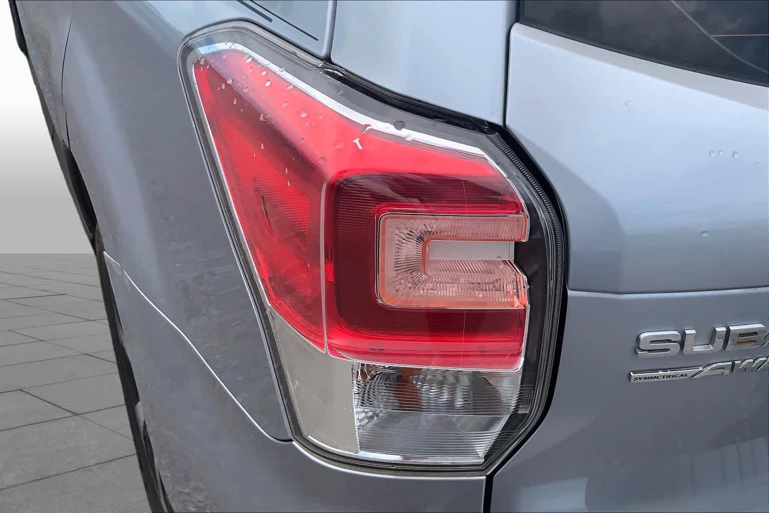 Used 2018 Subaru Forester 2.5i w/ Alloy Wheel Package AWD/4WD image 27