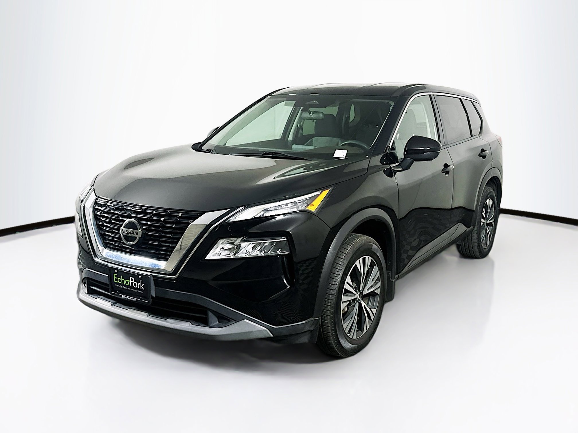Used 2021 Nissan Rogue SV AWD/4WD image 3