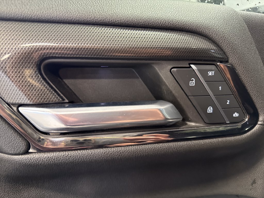 Used 2024 GMC Sierra 2500 AT4 w/ AT4 Premium Plus Package AWD/4WD image 34