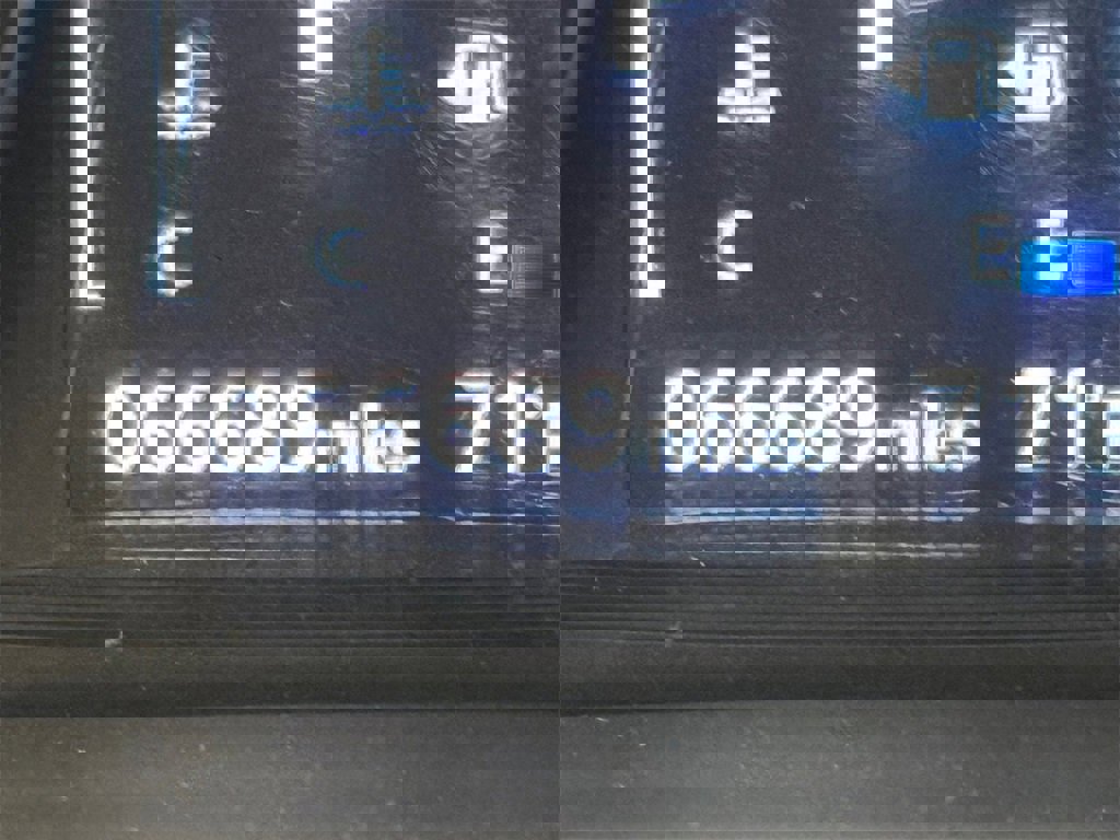 Used 2020 Mitsubishi Outlander ES image 26