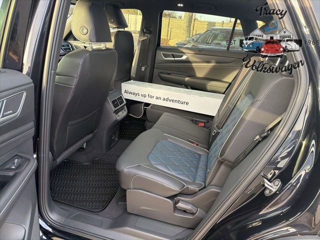 New 2026 Volkswagen Atlas Cross Sport SEL Premium R-Line image 21