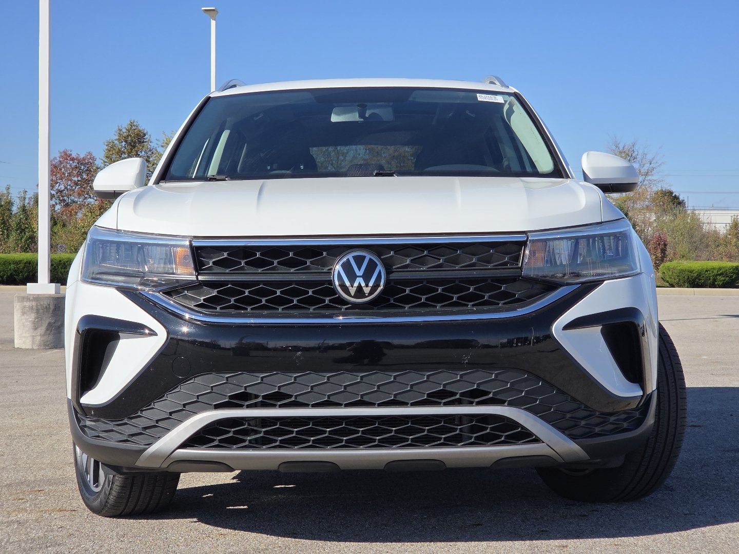 Used 2022 Volkswagen Taos SE FWD image 12