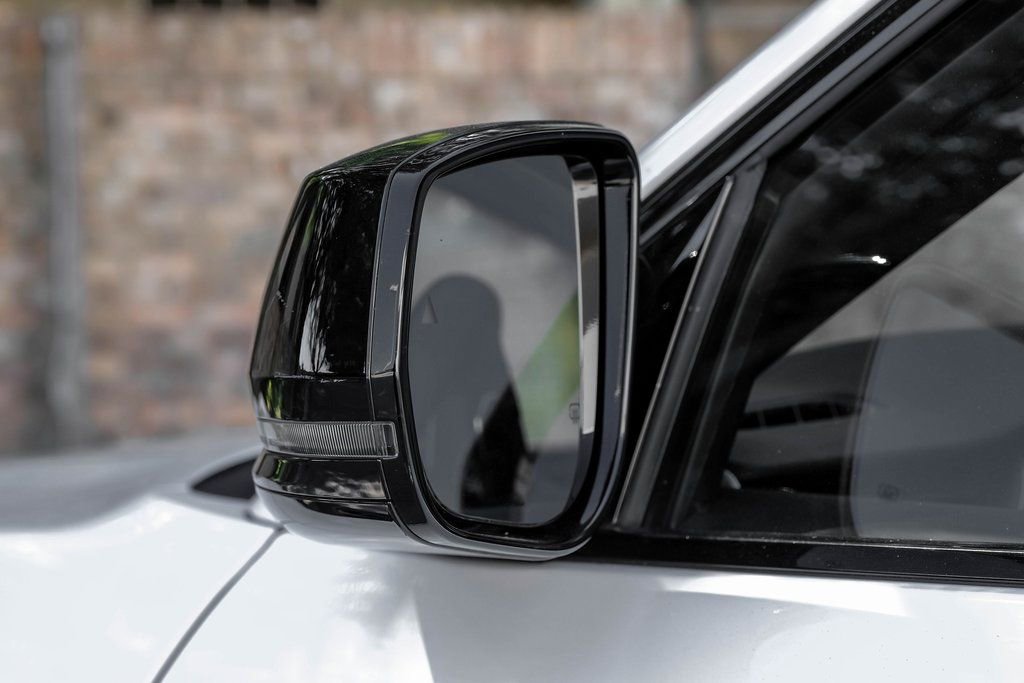 Used 2023 Jeep Grand Cherokee L Laredo image 51