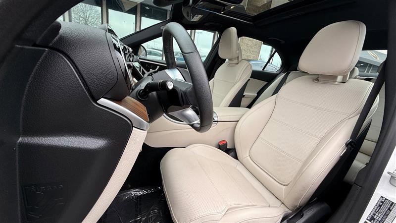 Used 2024 Mercedes-Benz C 300 Sedan image 11