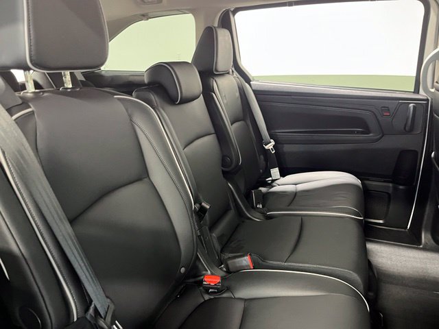 Used 2025 Honda Odyssey Touring image 14