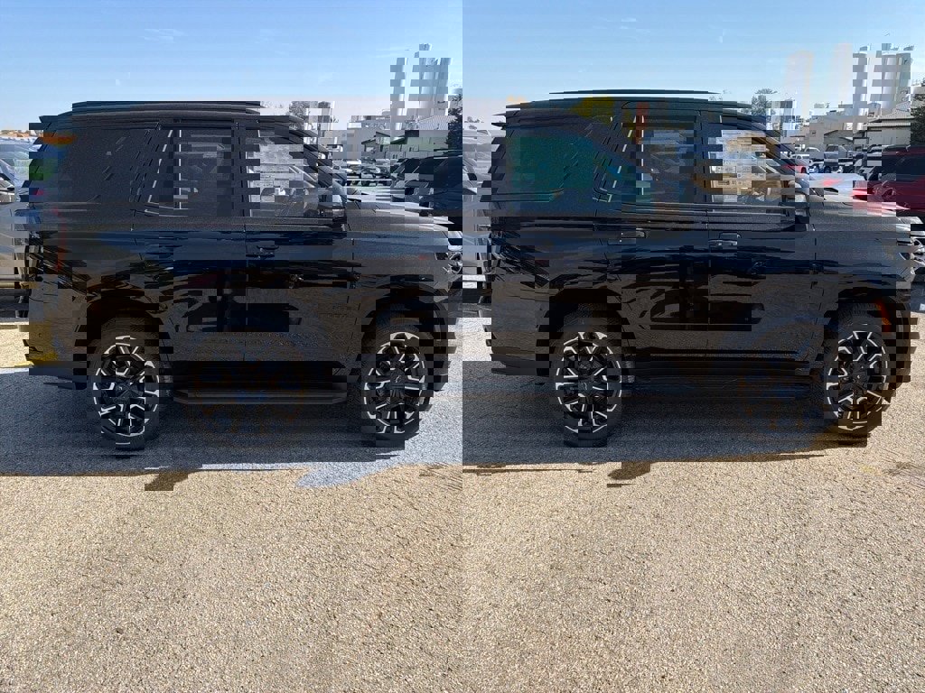 New 2026 Chevrolet Tahoe RST w/ Advanced Technology Package image 3