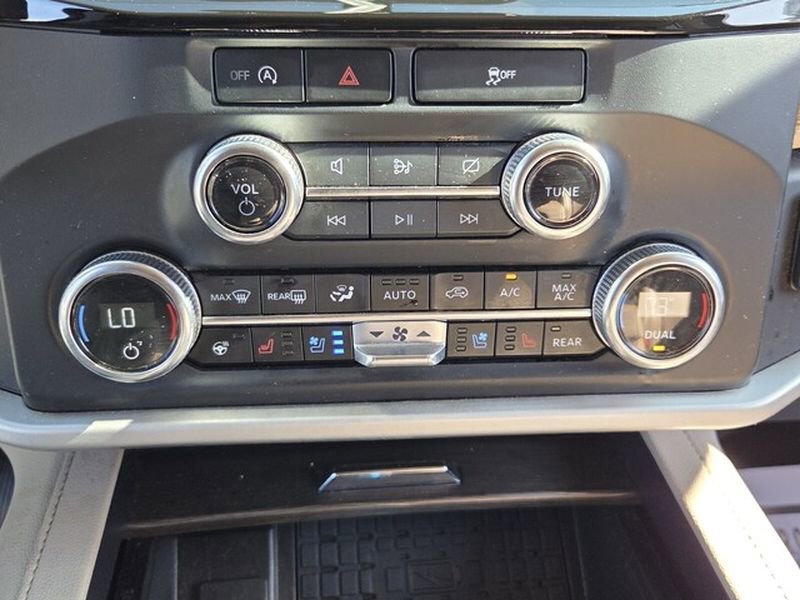 Used 2024 Ford Expedition Limited RWD image 21