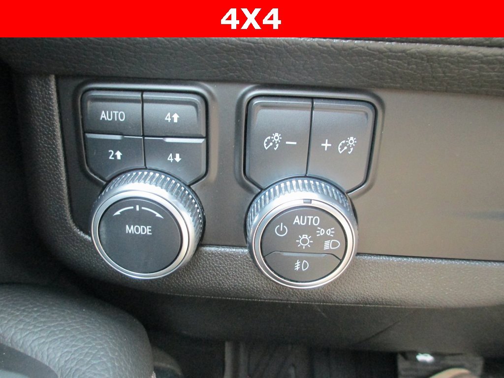 Certified 2023 GMC Yukon XL Denali image 19