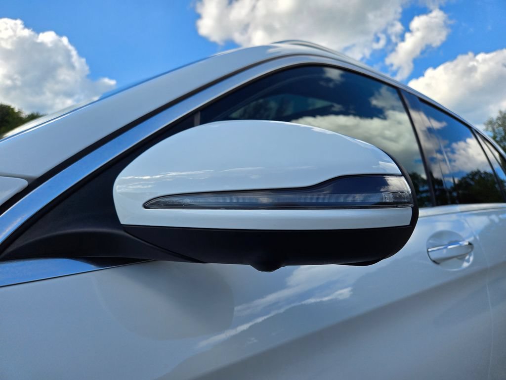 Used 2021 Mercedes-Benz GLC 300 4MATIC image 12