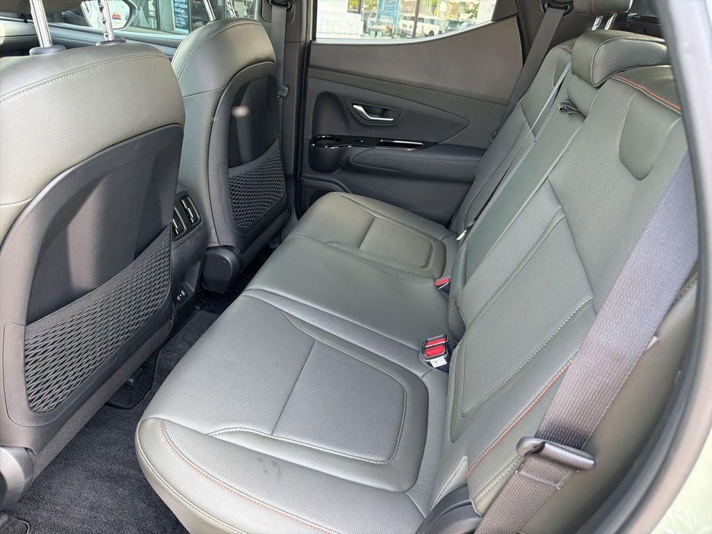 Used 2025 Hyundai Santa Cruz Limited image 15