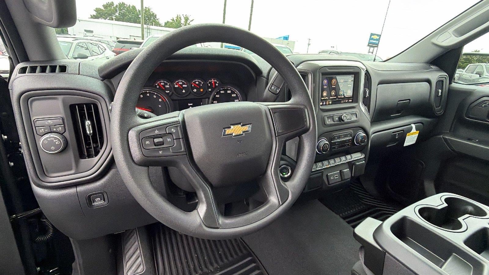 New 2026 Chevrolet Silverado 1500 Custom w/ Turbomax Blackout Package RWD image 18