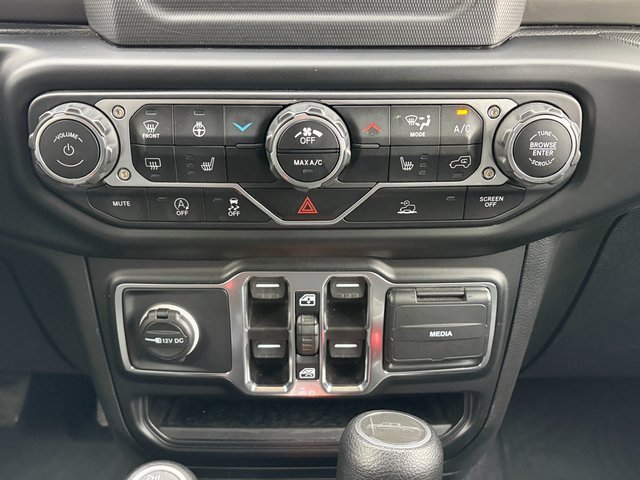 Used 2022 Jeep Gladiator Willys image 24