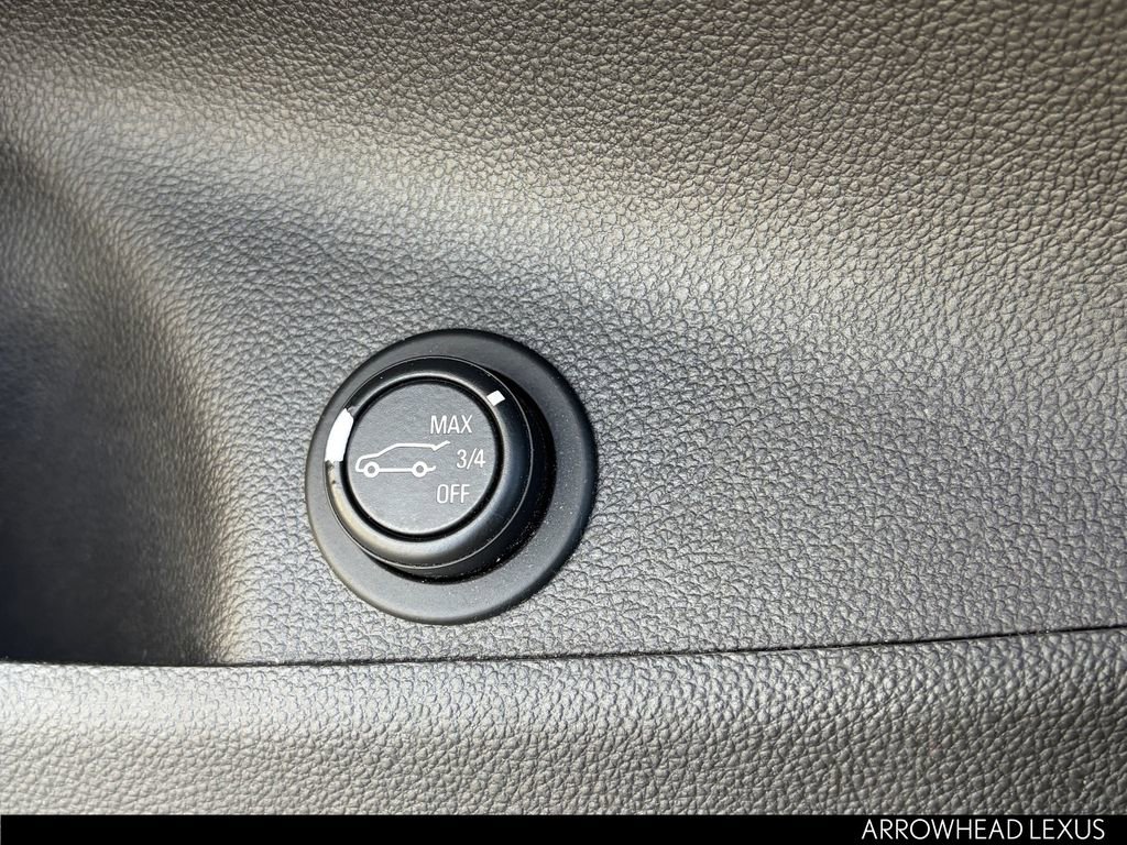 Used 2017 Buick Envision Essence w/ LPO, Cargo Package image 18