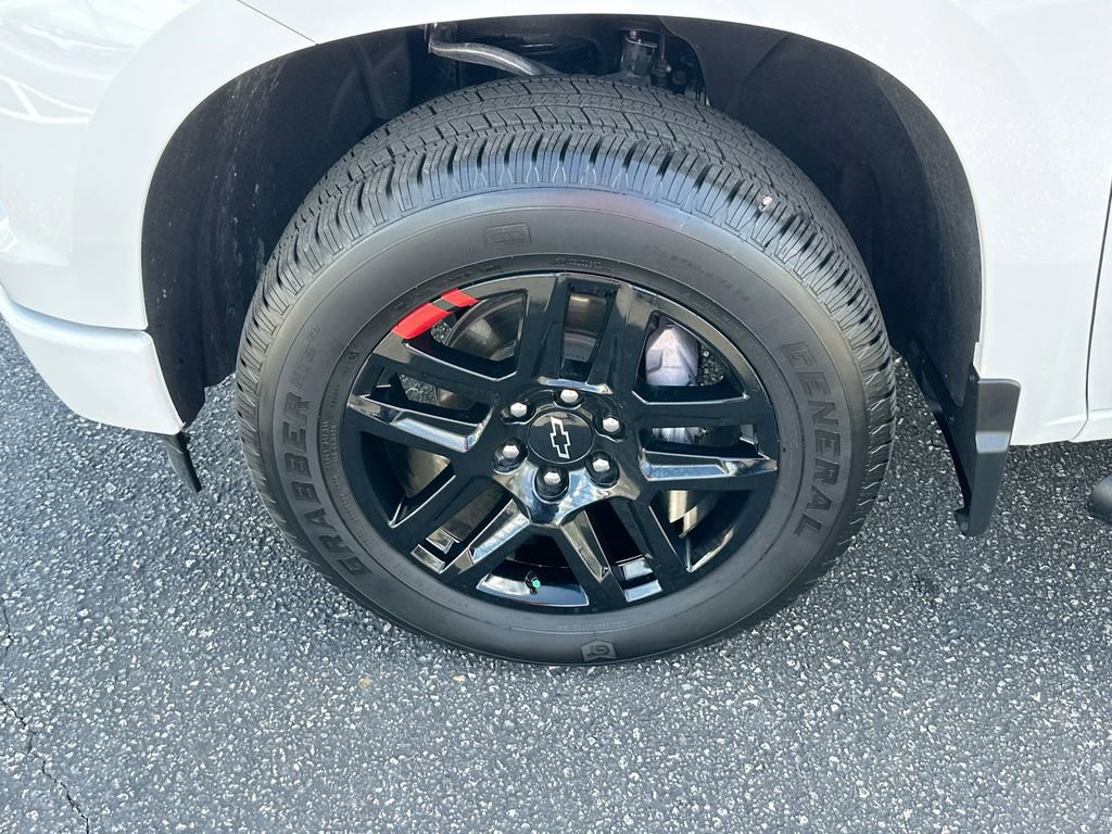 Certified 2025 Chevrolet Silverado 1500 RST w/ Redline Edition image 30
