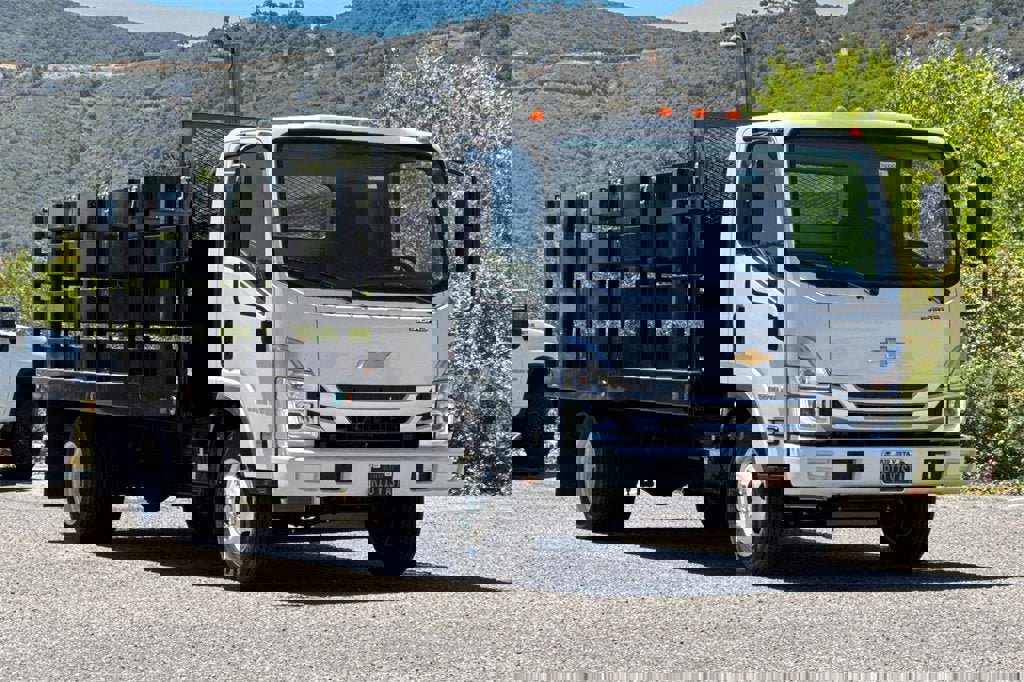 New 2025 Chevrolet Low Cab Forward 5500XG image 2