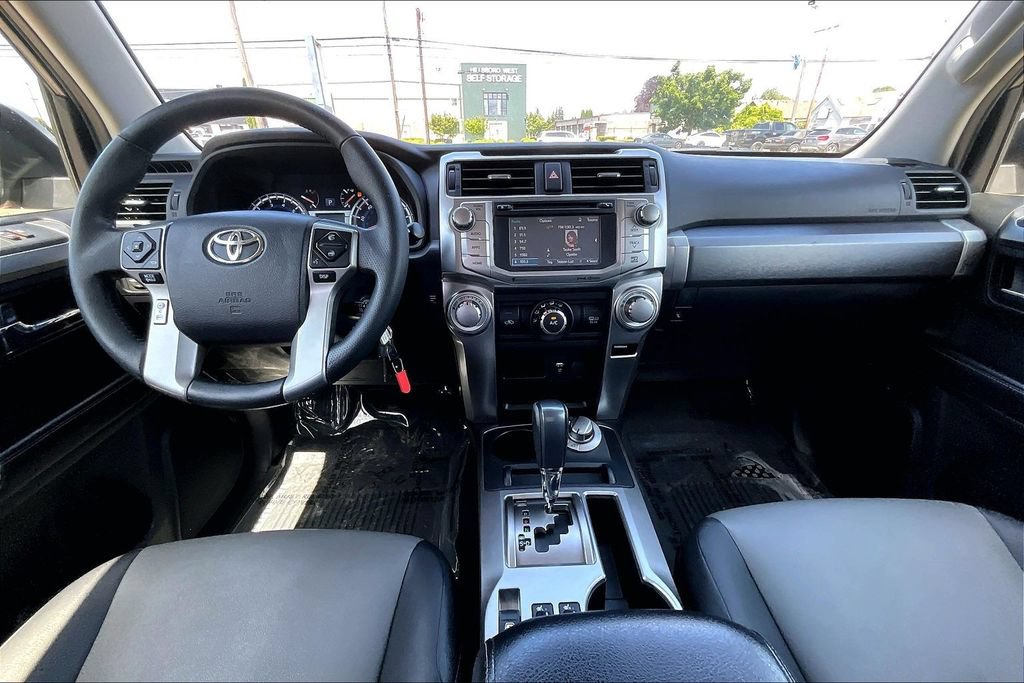 Used 2017 Toyota 4Runner SR5 Premium AWD/4WD image 16