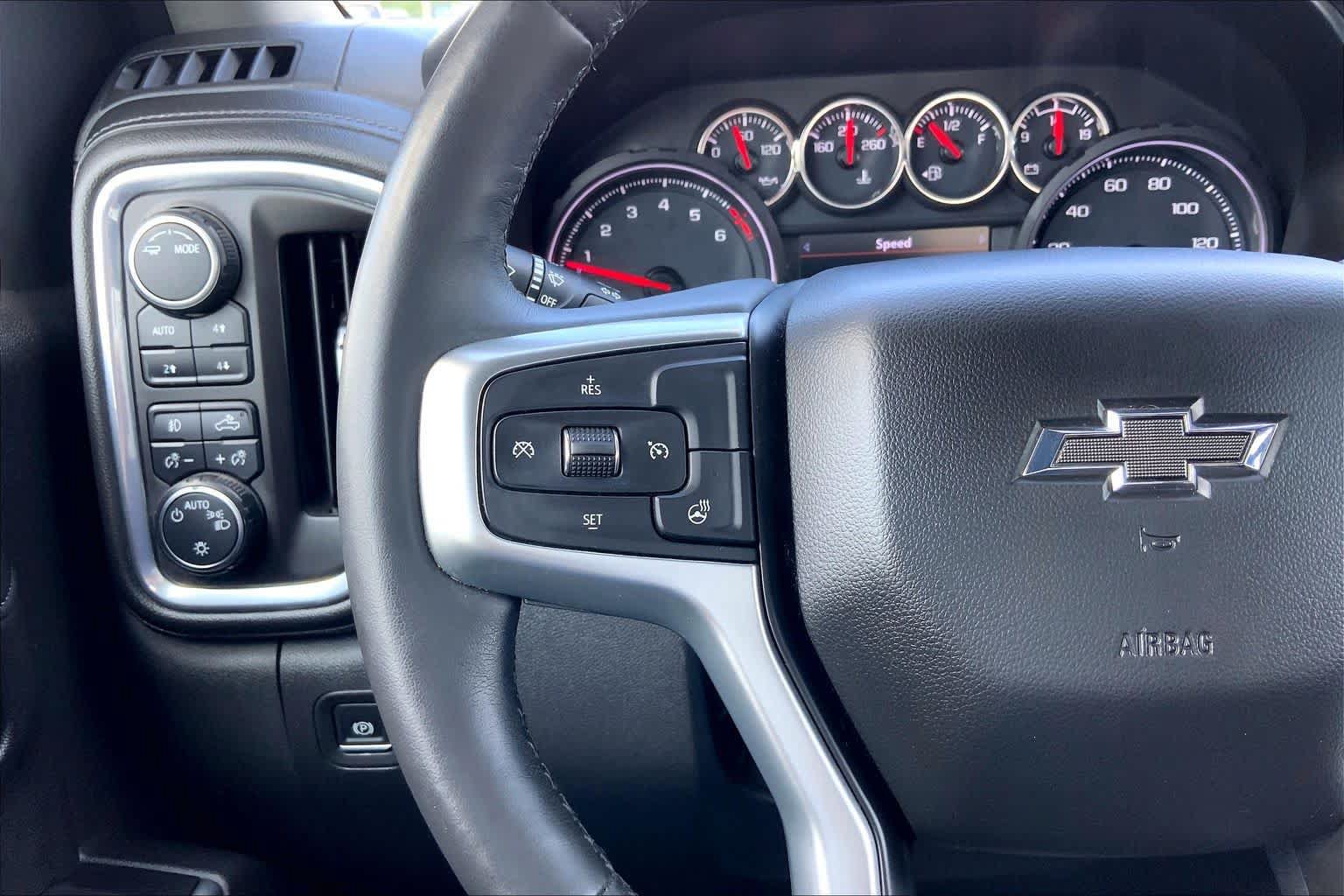 Used 2020 Chevrolet Silverado 1500 RST w/ Texas Edition AWD/4WD image 23