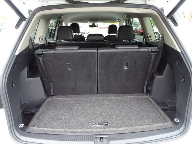 Used 2019 Volkswagen Atlas SE w/ Towing Package AWD/4WD image 16