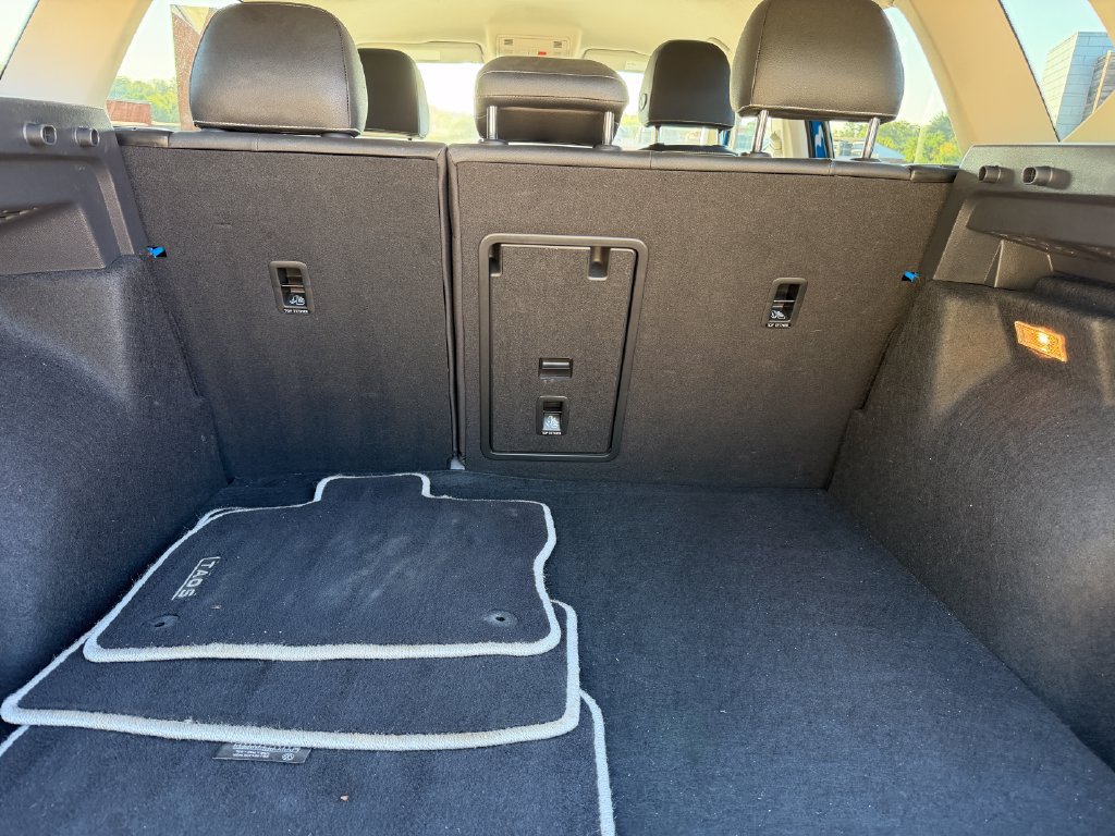 Certified 2023 Volkswagen Taos SE AWD/4WD image 28
