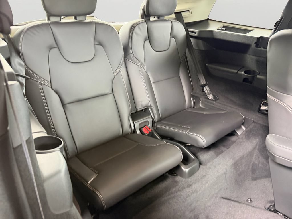 Certified 2026 Volvo XC90 B5 Ultra AWD/4WD image 10