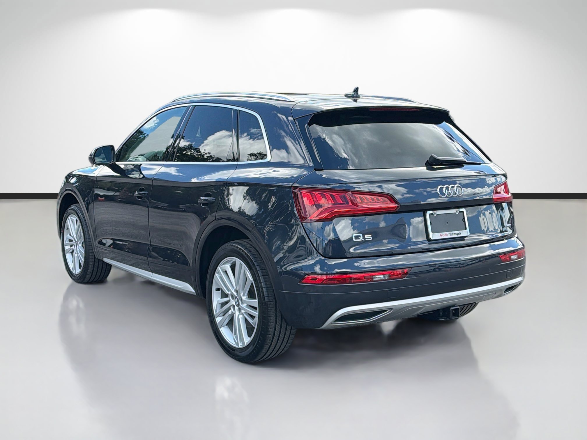 Used 2019 Audi Q5 2.0T Premium Plus AWD/4WD image 5