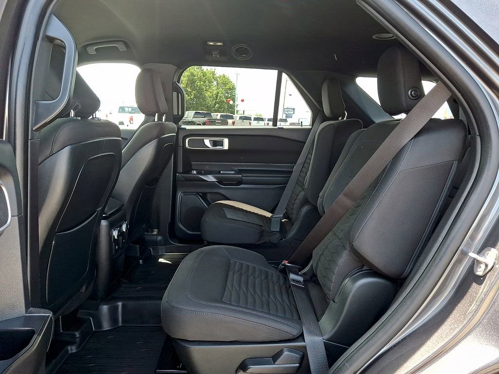 Used 2020 Ford Explorer XLT AWD/4WD image 10