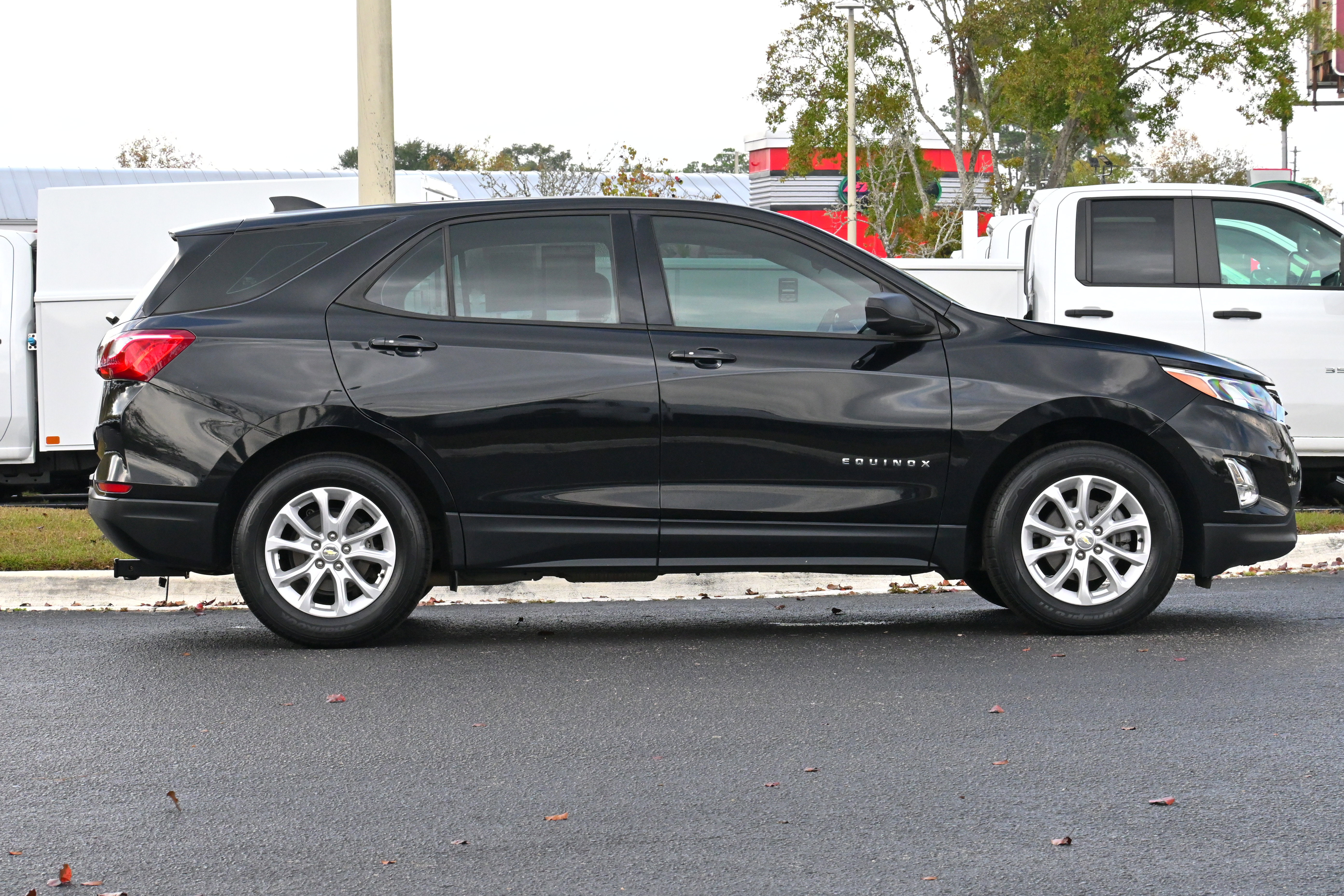 Used 2019 Chevrolet Equinox LS image 7