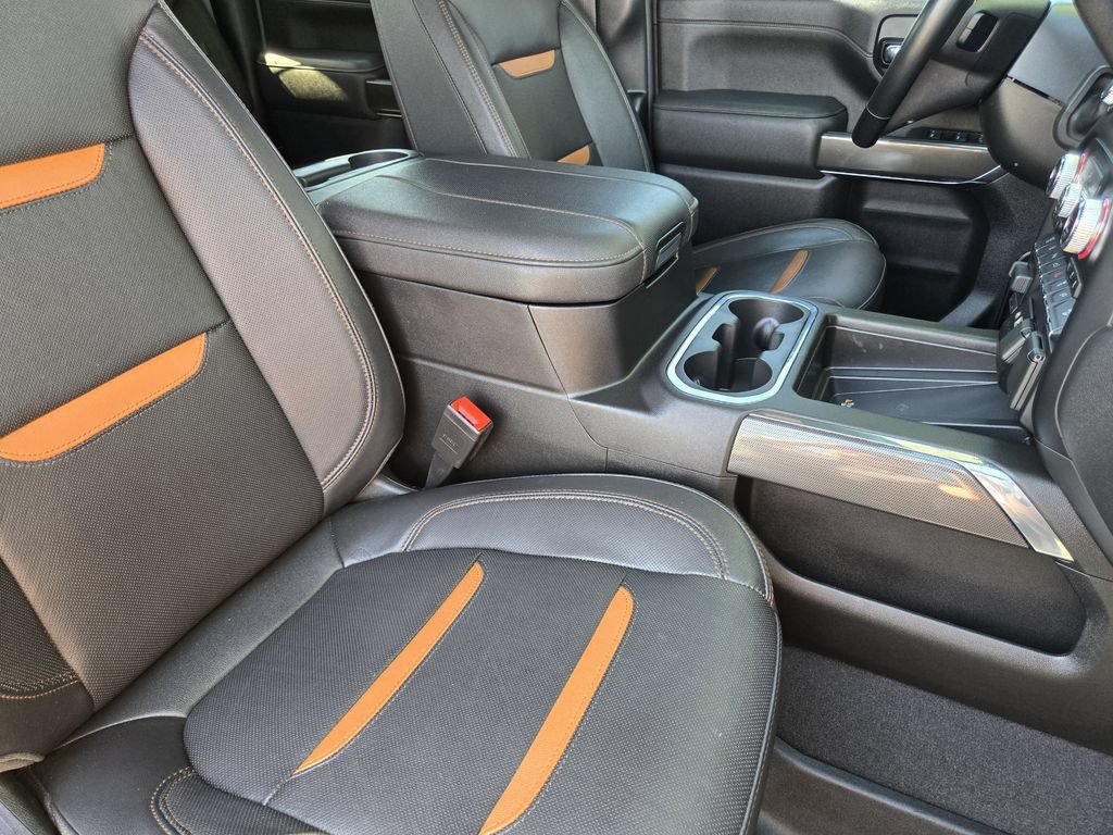 Used 2023 GMC Sierra 3500 AT4 w/ AT4 Premium Plus Package AWD/4WD image 9