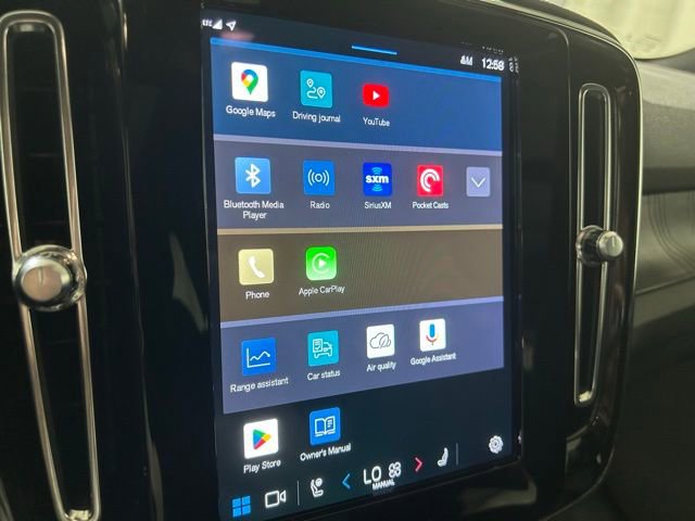 Used 2023 Volvo XC40 Recharge Ultimate image 19