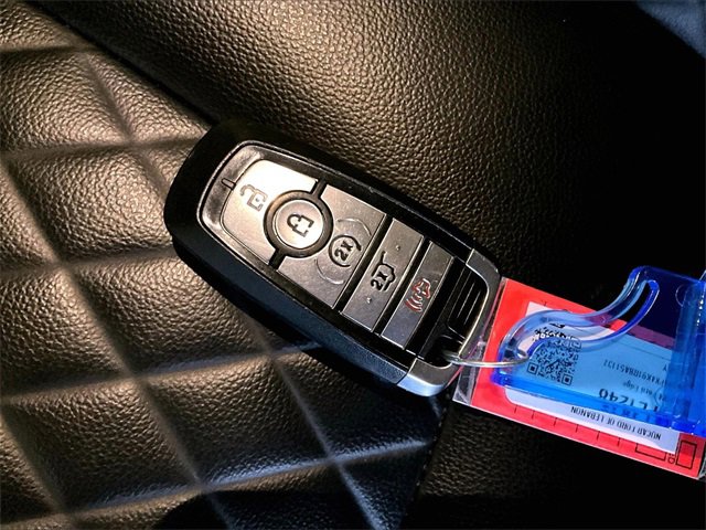 Used 2024 Ford Edge Titanium image 11