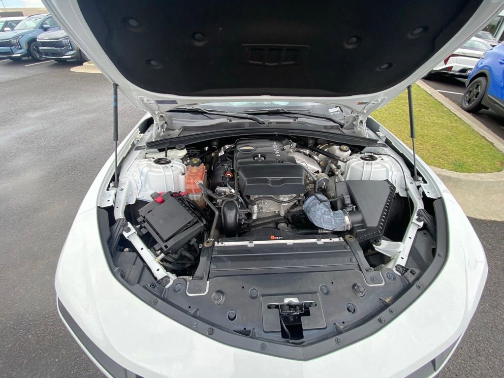 Used 2023 Chevrolet Camaro LT RWD image 29