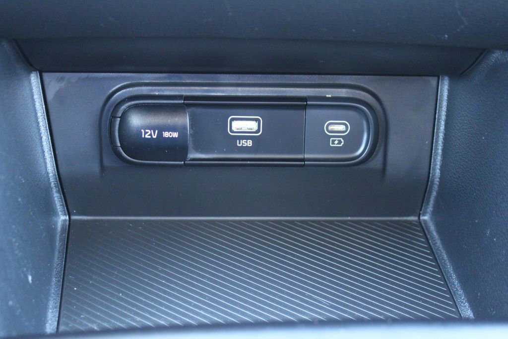 Used 2024 Kia Sportage LX image 34