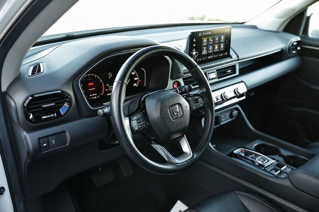 Used 2025 Honda Pilot EX-L image 20