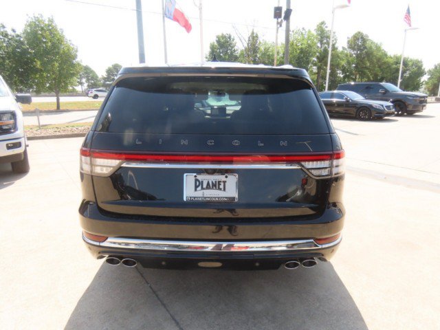 Certified 2023 Lincoln Aviator Black Label w/ Class IV Trailer Tow Package AWD/4WD image 11