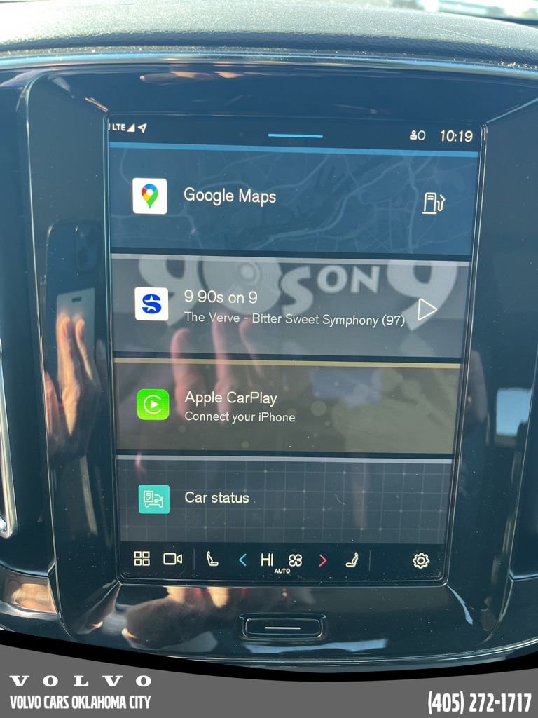 Certified 2025 Volvo XC40 B5 Plus image 11