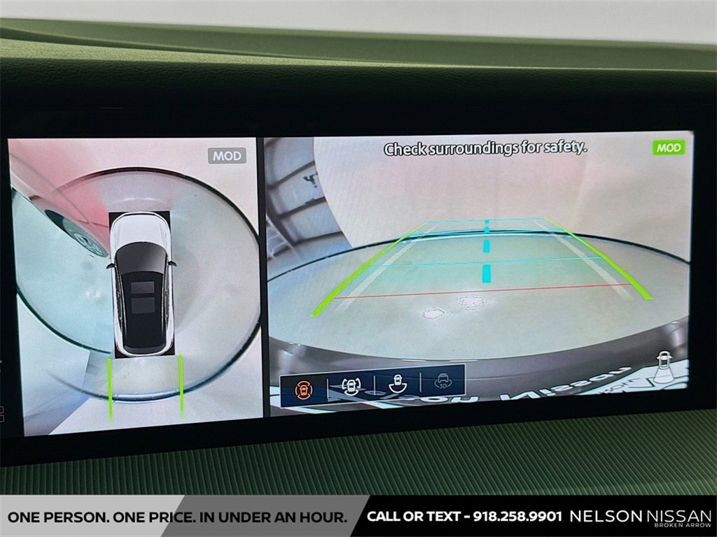 New 2025 Nissan Murano SL image 14