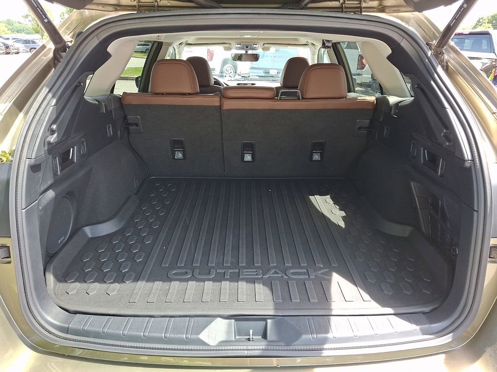 Used 2020 Subaru Outback Touring w/ Tech Package 2 AWD/4WD image 29