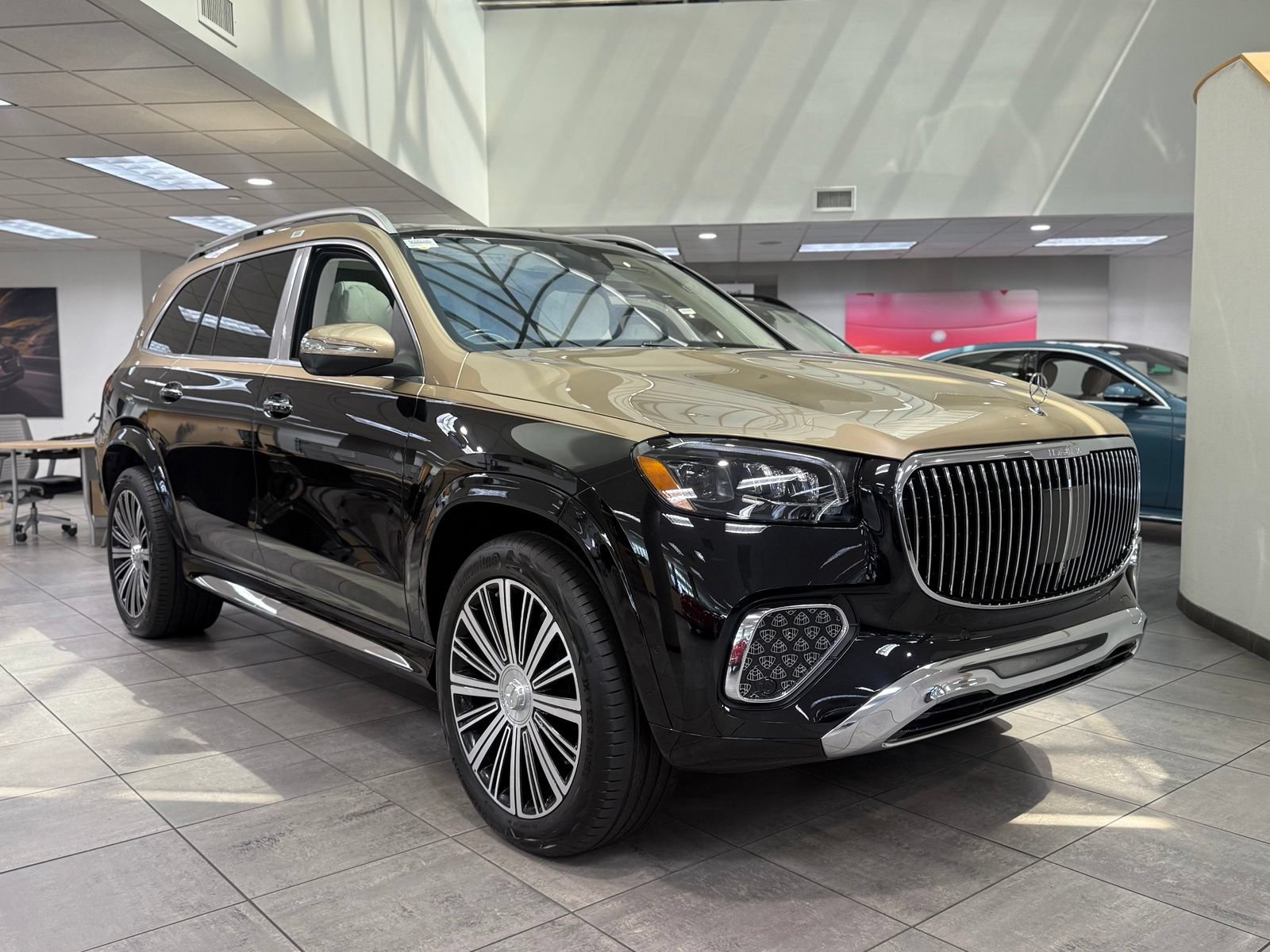 New 2026 Mercedes-Benz Maybach GLS 600 4MATIC image 2