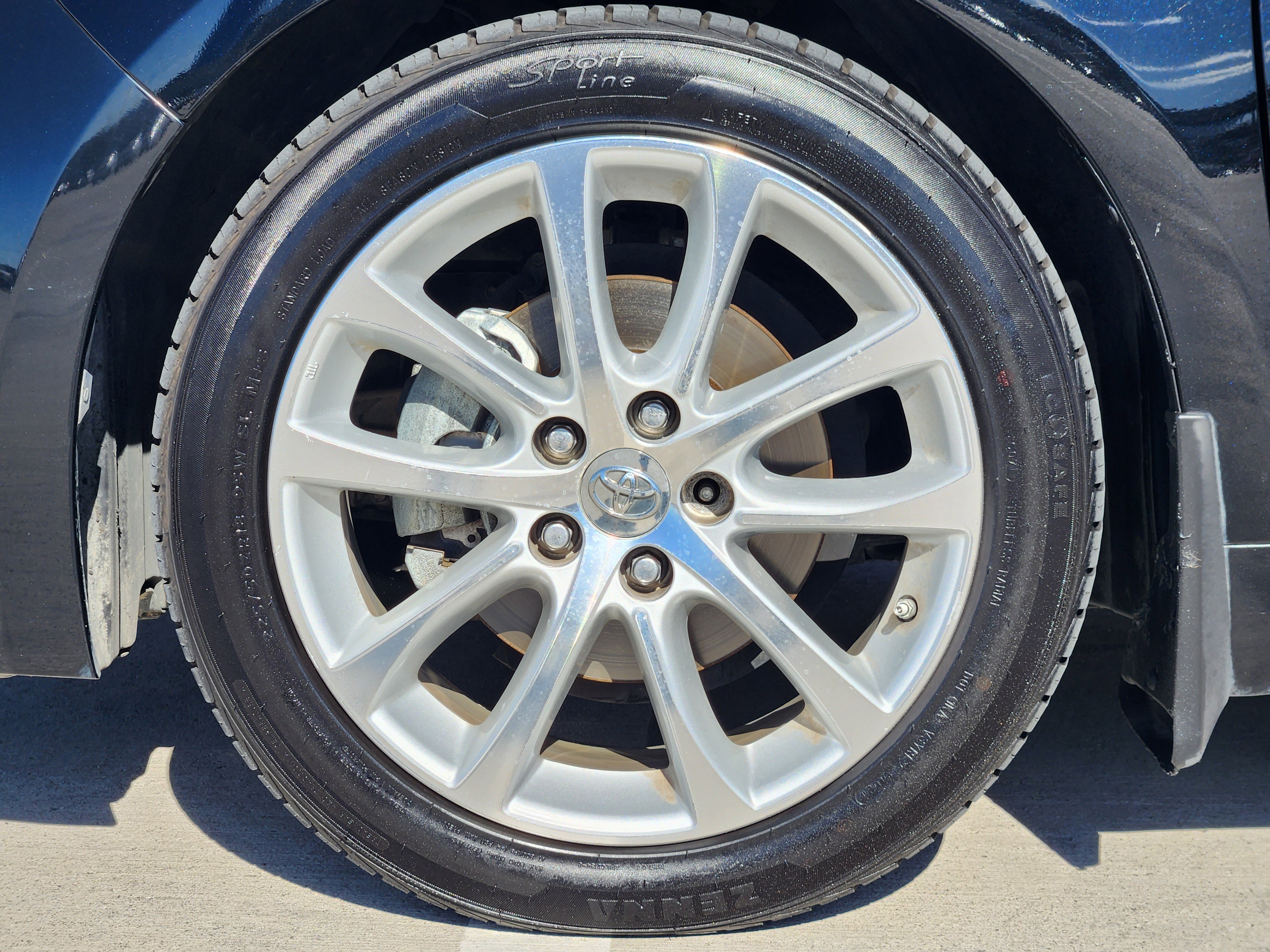 Used 2013 Toyota Avalon XLE image 11