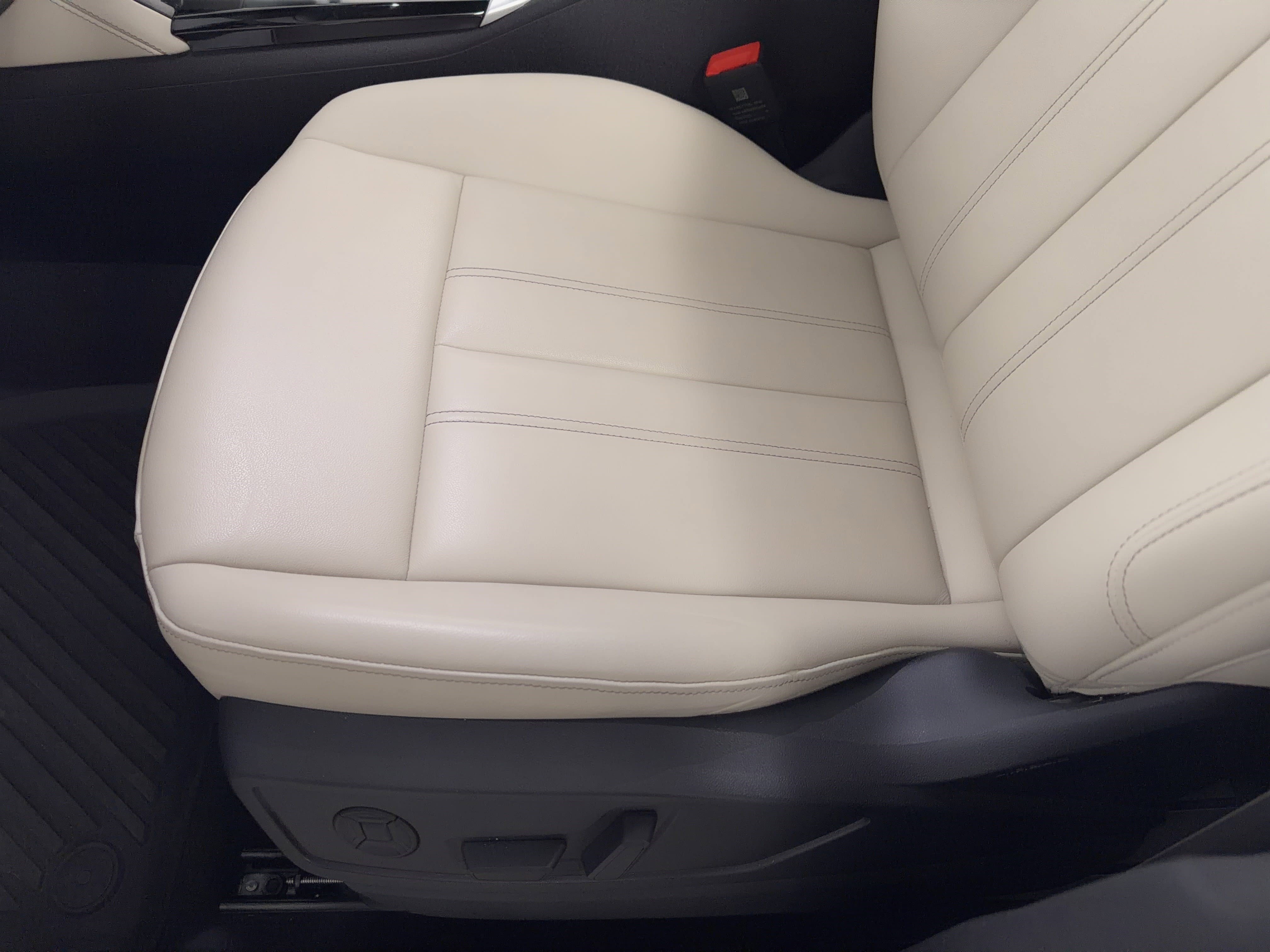 Used 2025 Audi Q5 Premium Plus w/ Premium Plus image 16