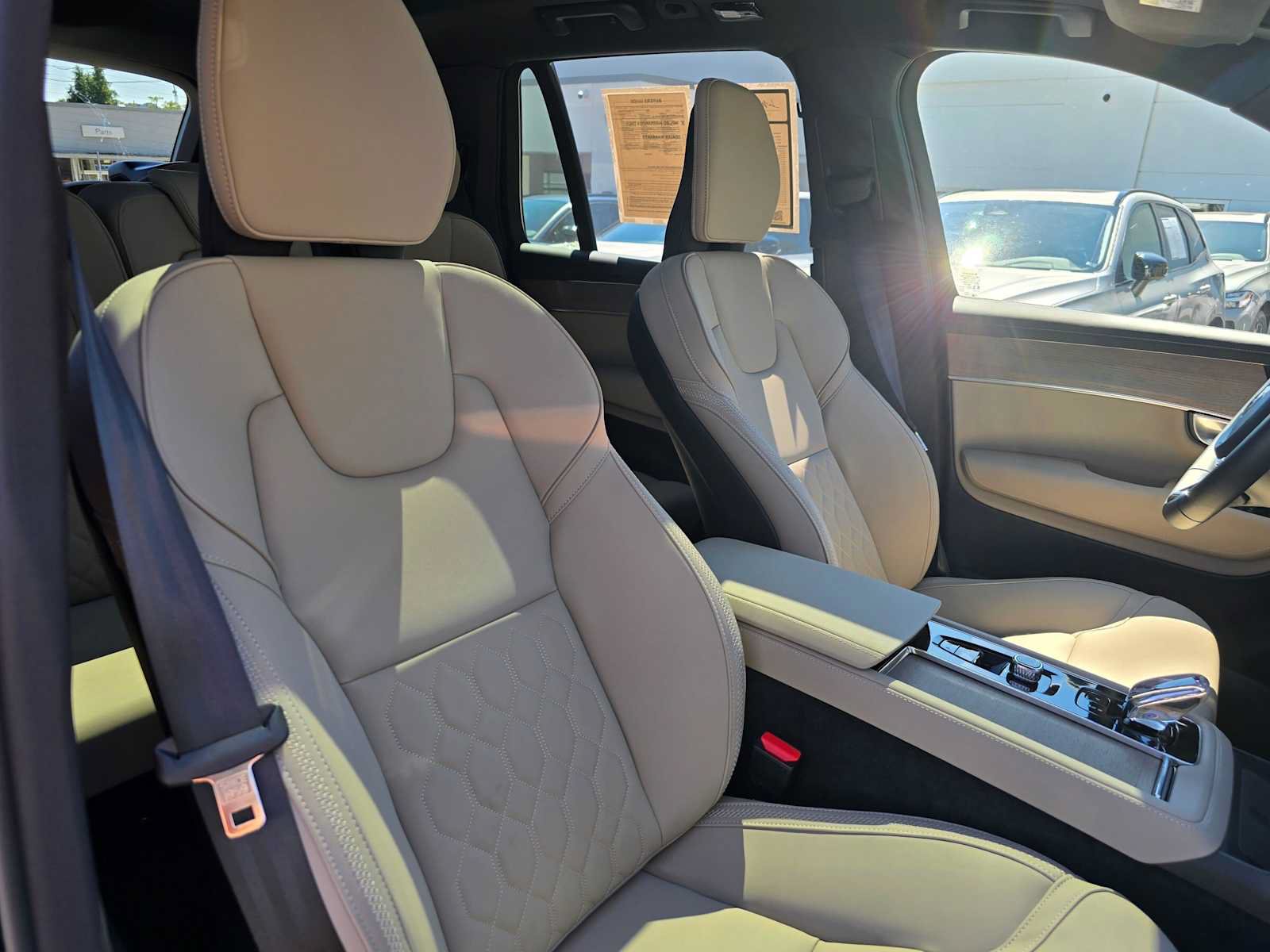 Certified 2026 Volvo XC90 B6 Plus w/ Protection Package Premier AWD/4WD image 11