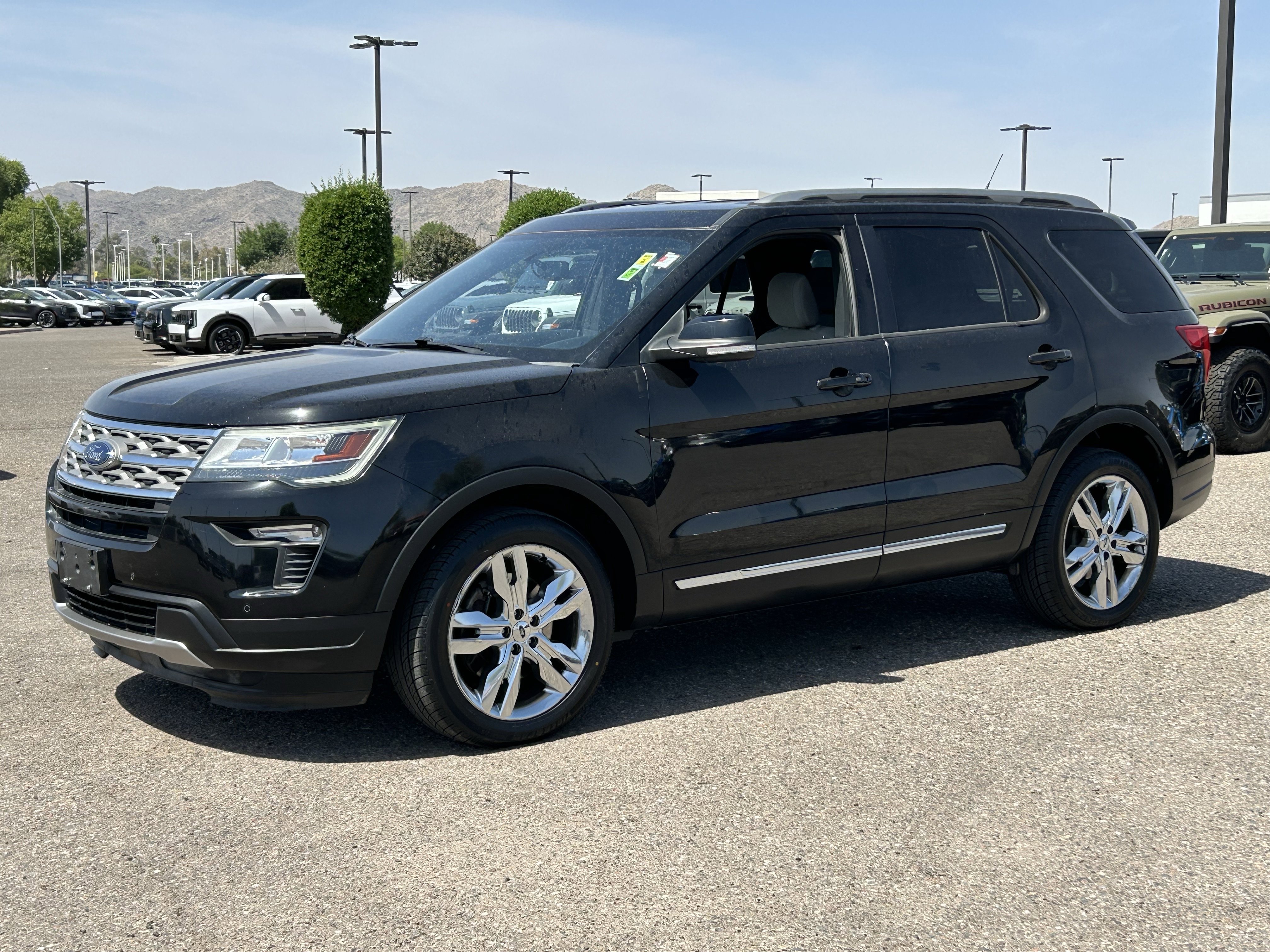 Used 2018 Ford Explorer XLT w/ Equipment Group 201A image 2