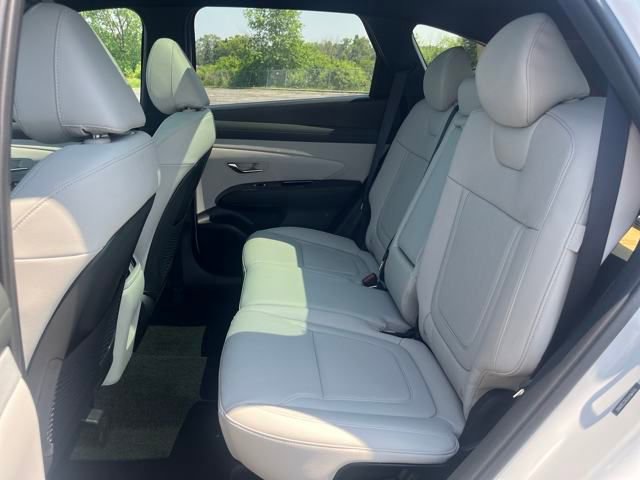 New 2025 Hyundai Tucson Limited image 15