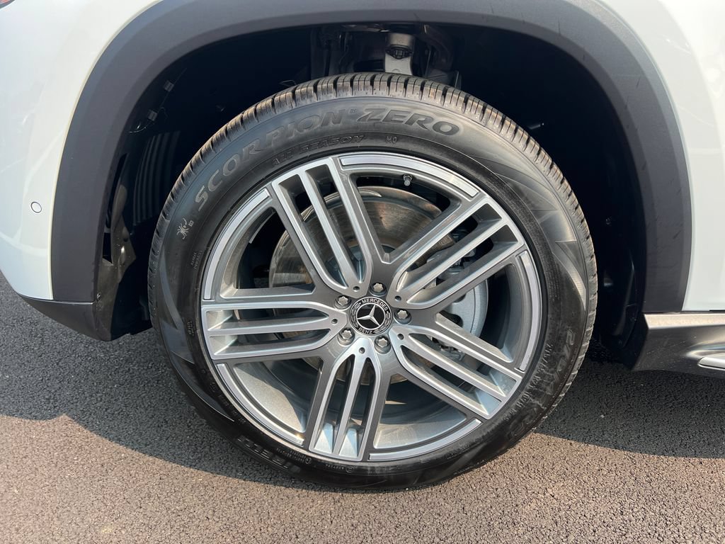 New 2026 Mercedes-Benz GLS 450 4MATIC image 35