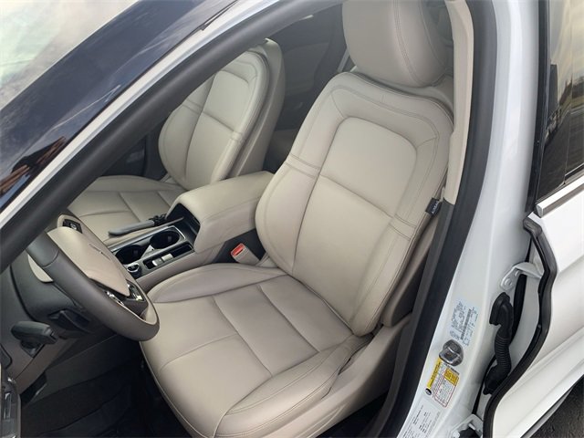 Used 2024 Lincoln Corsair AWD image 19