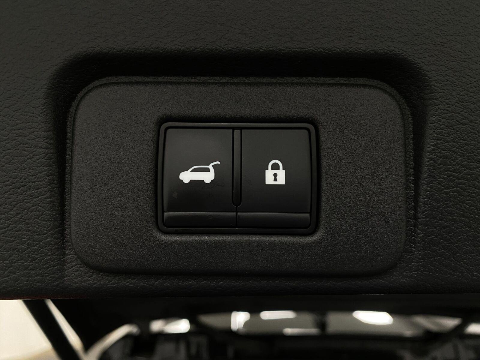 Certified 2023 Nissan Rogue SV w/ SV Premium B Package AWD/4WD image 6